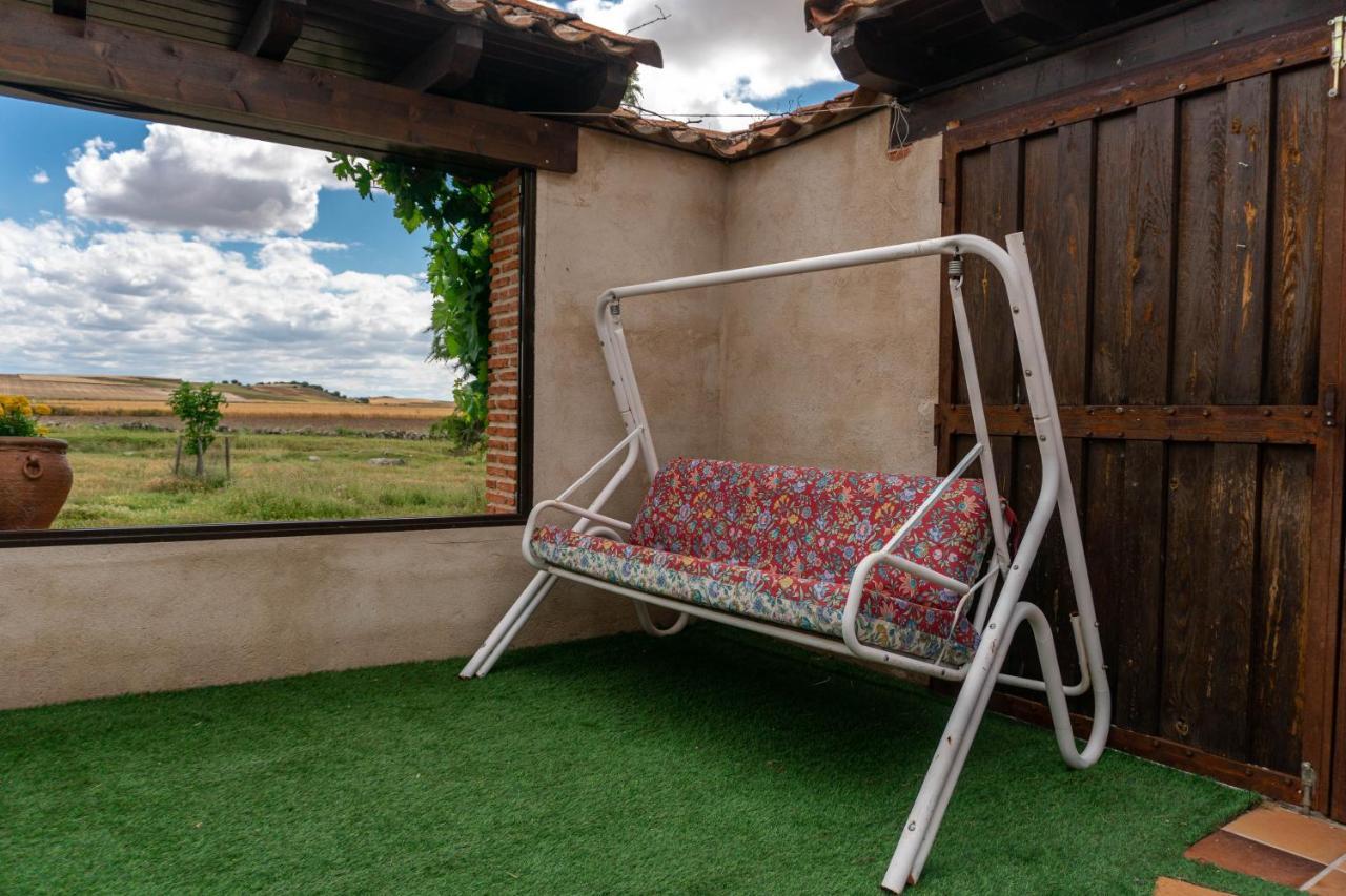 La Casa Del Buho Villa Santa Maria la Real de Nieva Exteriör bild